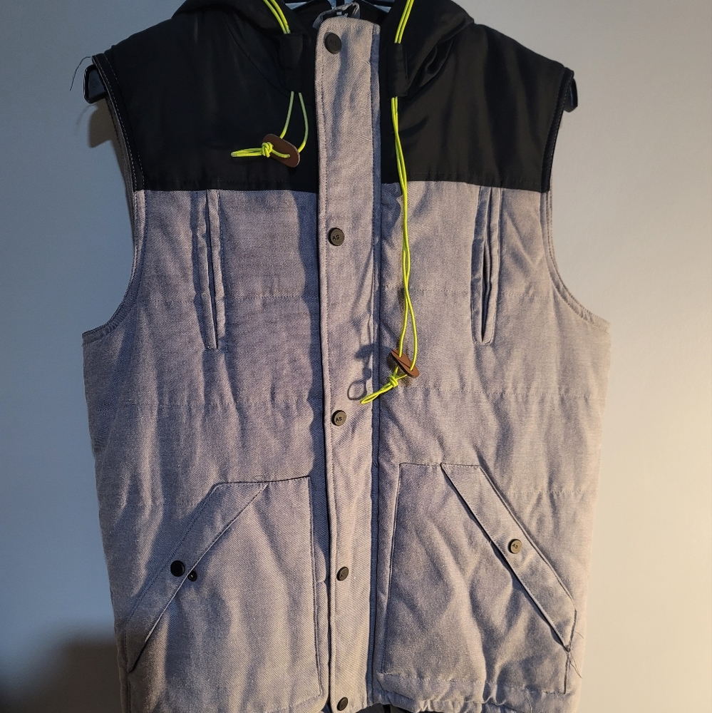 American stitch puffer vest. With hood size medium navy, blue/gray